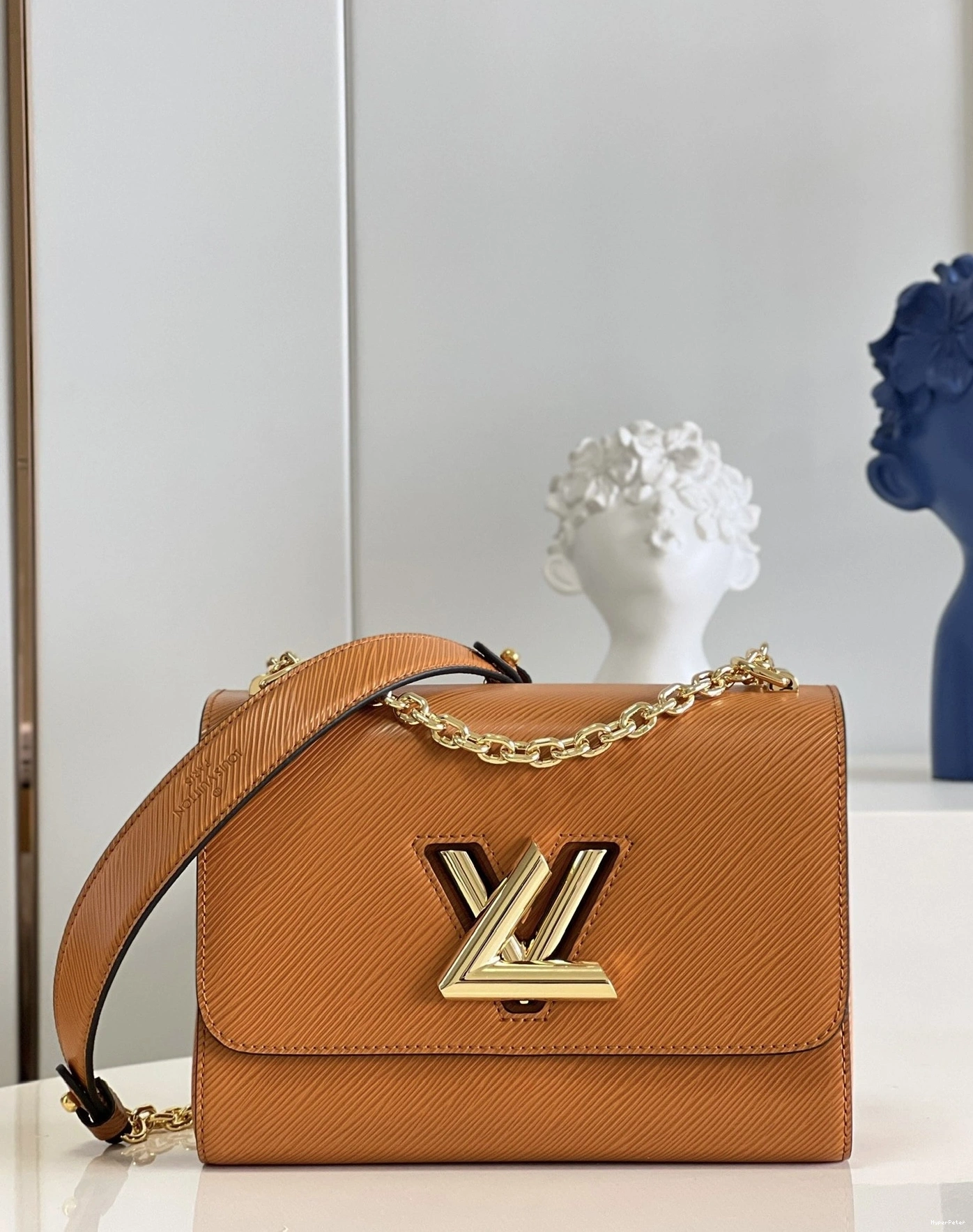VUITTON LOUIS TWIST MM 0803